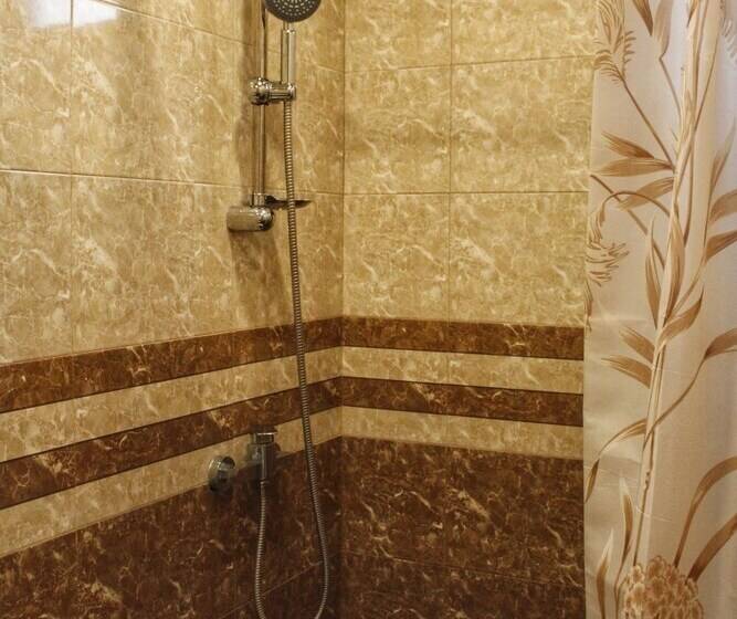 اتاق استاندارد سه نفره, Kirch Hotel & Restaurant