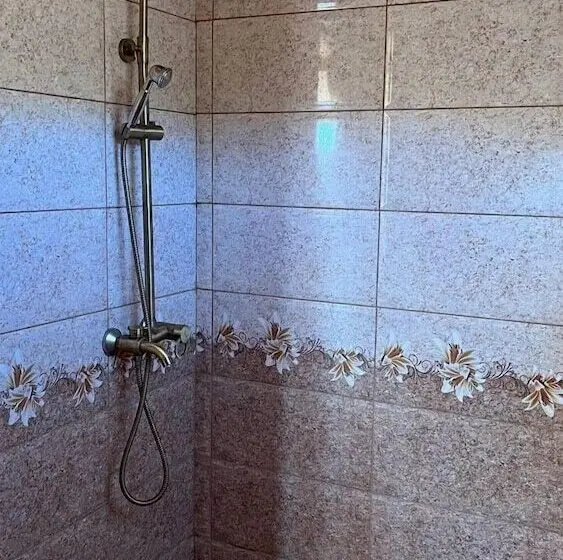 سوییت با چشم‌انداز کوه, Kirch Hotel & Restaurant