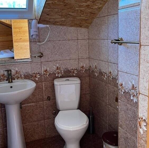 سوییت با چشم‌انداز کوه, Kirch Hotel & Restaurant