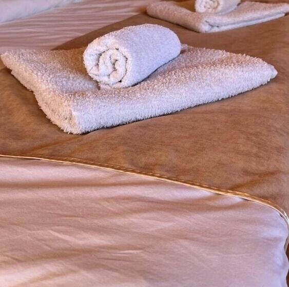 سوییت با چشم‌انداز کوه, Kirch Hotel & Restaurant