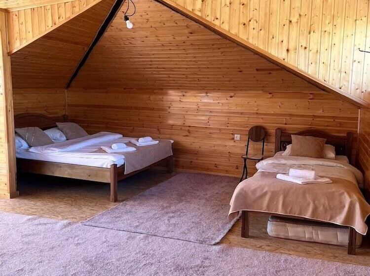 سوییت با چشم‌انداز کوه, Kirch Hotel & Restaurant