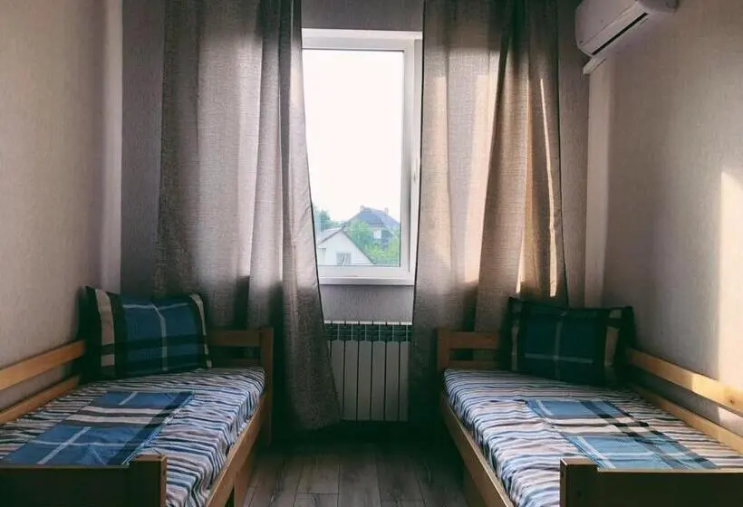 Pokój Standard, Annet