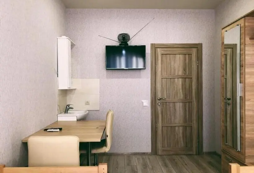 Pokój Standard Trzyosobowy, Annet