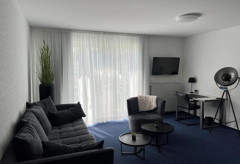 스탠다드 스튜디오 (테라스구비), Papenbreer