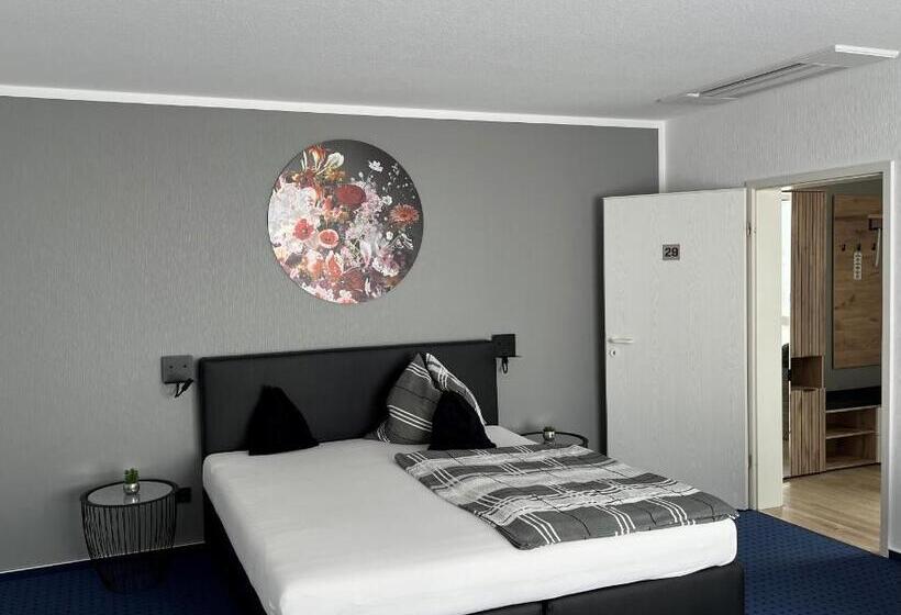 스탠다드 스튜디오 (테라스구비), Papenbreer