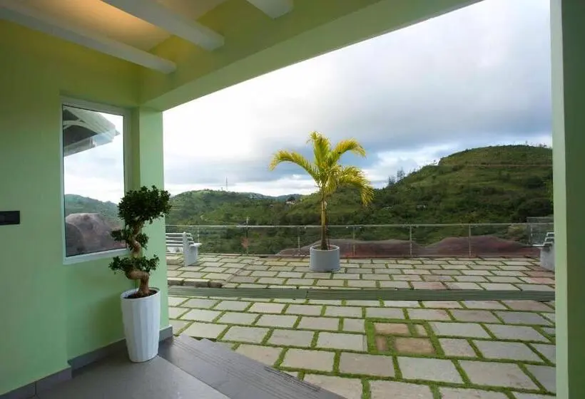スーペリアー１ベッドルームビラ, Foggy Knolls Resort