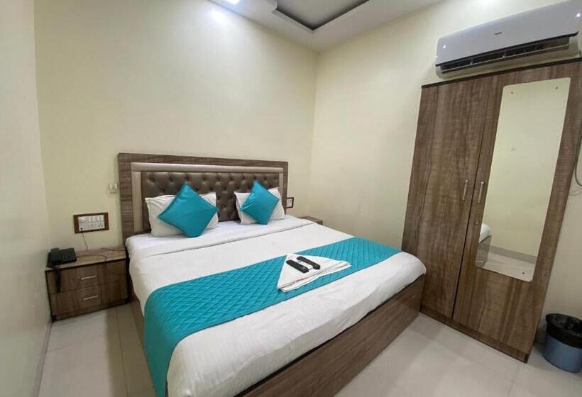 Номер Deluxe, Apsara Near Jj Hospital