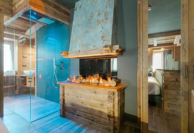 سوییت جونیور, John Luxury Suites