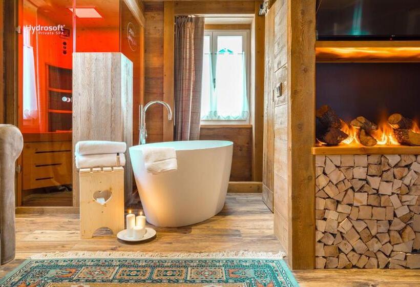 Полулюкс, John Luxury Suites