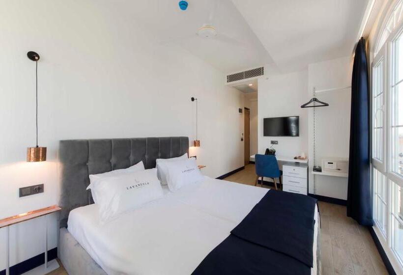 اتاق سوپریور, Levent Lavandula