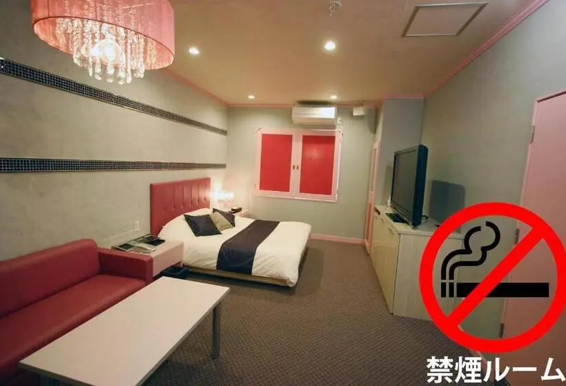 Standard-huone, Lex Suwa