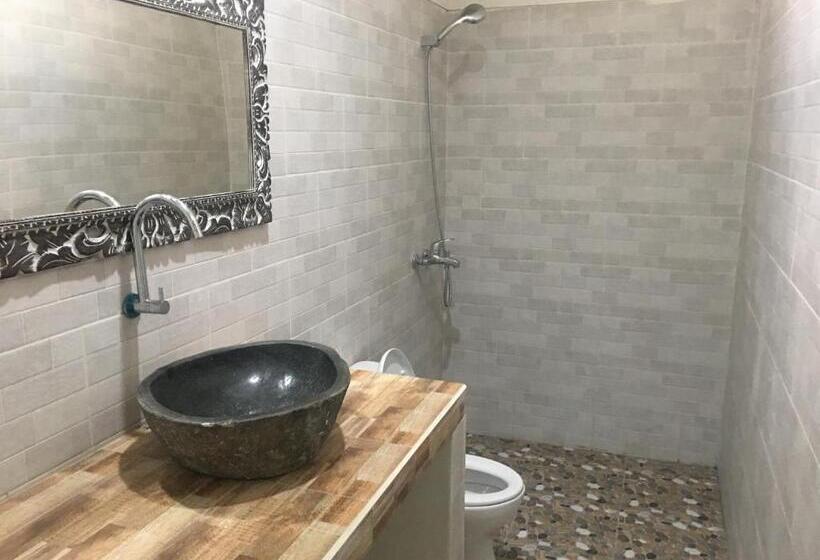 プールビュースタンダードルーム, Arjuna Uluwatu Guest House