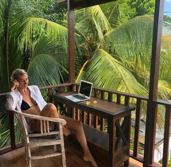 Люкс Повышенной Комфортности, Arjuna Uluwatu Guest House