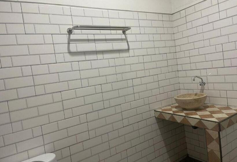 庭の見えるジュニアスイート, Arjuna Uluwatu Guest House