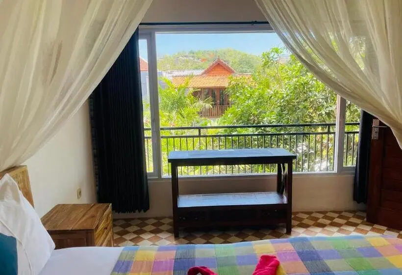 سوئیت جونیور با چشمانداز باغ, Arjuna Uluwatu Guest House