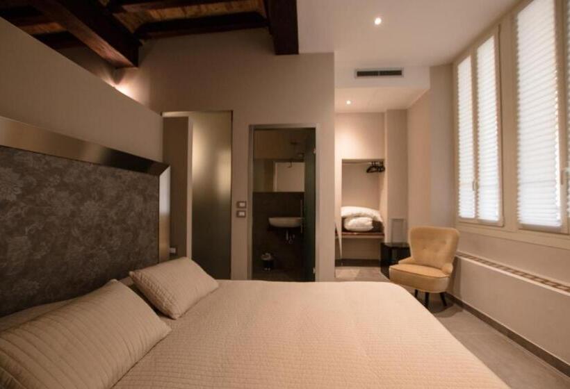 اتاق لوکس, Residenza Solferino