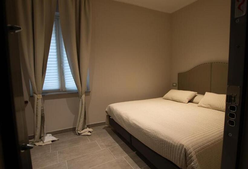 اتاق استاندارد یک نفره, Residenza Solferino