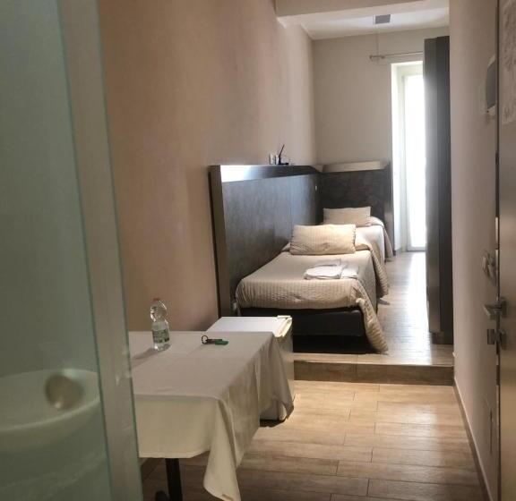 اتاق استاندارد یک نفره, Residenza Solferino