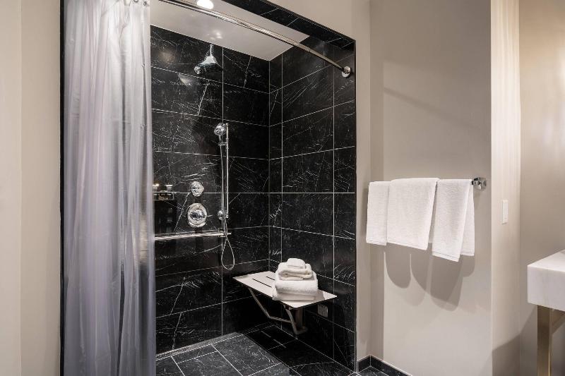 스위트 킹사이즈 침대, Grand Bohemian Charlotte, Autograph Collection