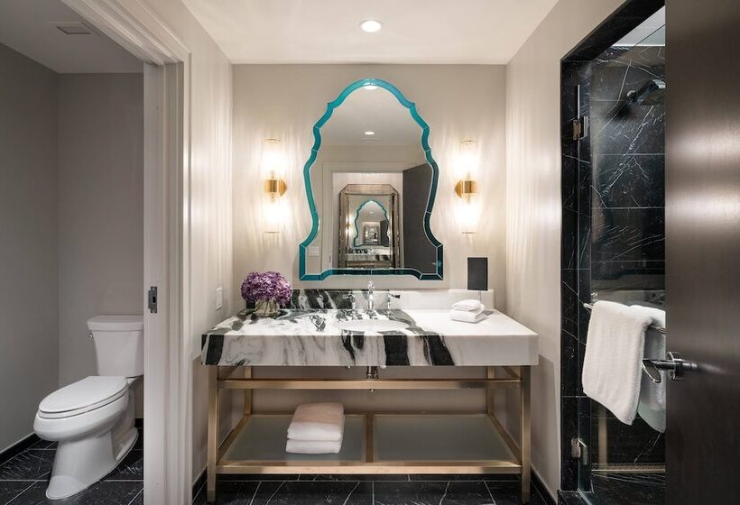 전망 스탠다드 룸 더블 침대, Grand Bohemian Charlotte, Autograph Collection