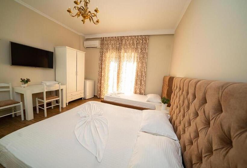 غرفة ديلوكس ثلاثية, Vila Mare