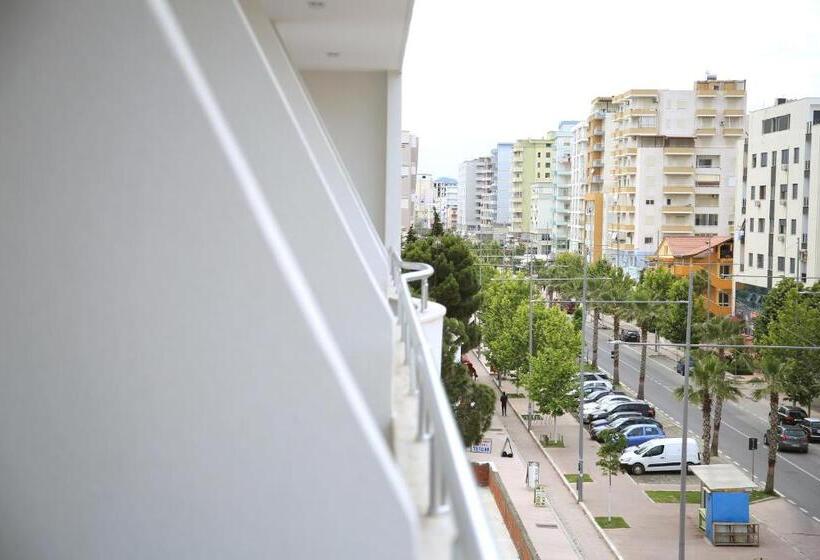 غرفة ديلوكس ثلاثية, Vila Mare