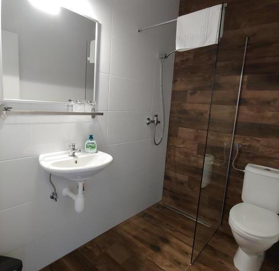 Standard Trippelrum, Promenade