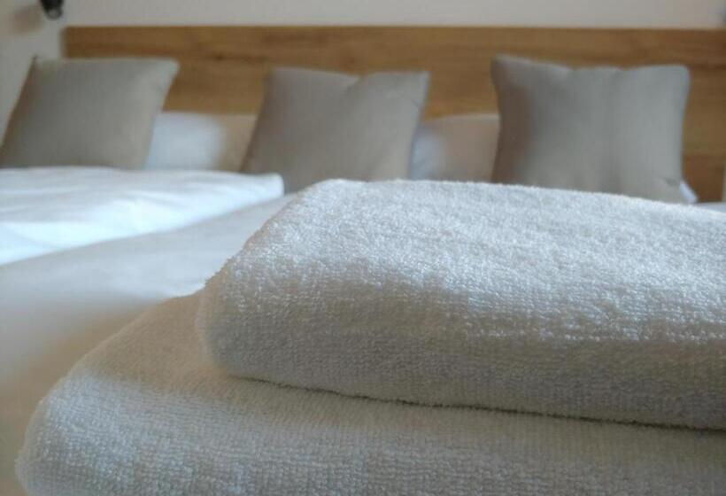 Fyrbädds Standardrum, Promenade