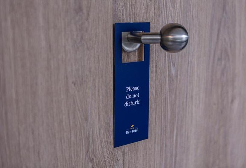 Standard Single Room, Den Briel