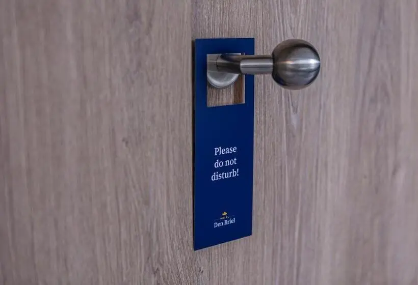 Standard Single Room, Den Briel