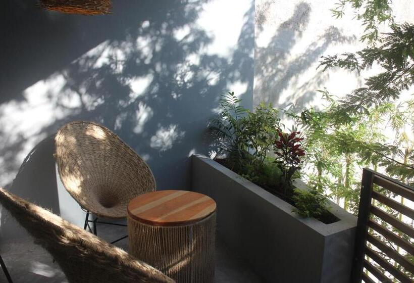 سوئیت با تخت بزرگ, Little Gem Hotel Tulum La Veleta