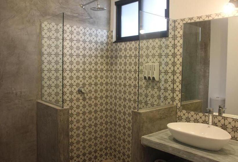 سوییت با چشمانداز استخر, Little Gem Hotel Tulum La Veleta