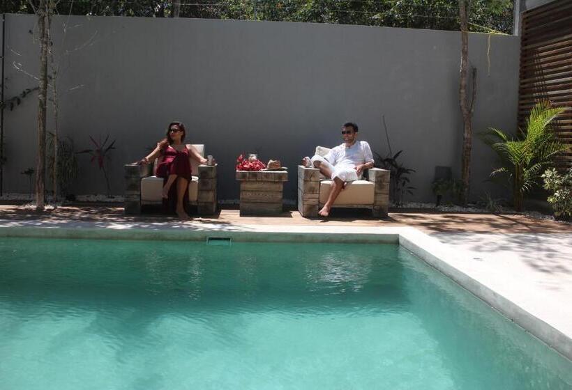 سوئیت با تخت بزرگ, Little Gem Hotel Tulum La Veleta