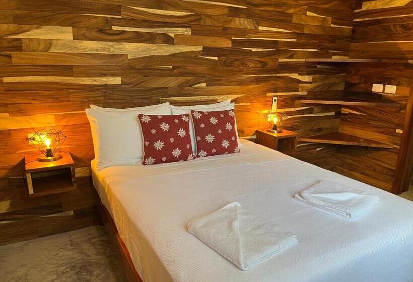 اتاق خانوادگی, Little Gem Hotel Tulum La Veleta