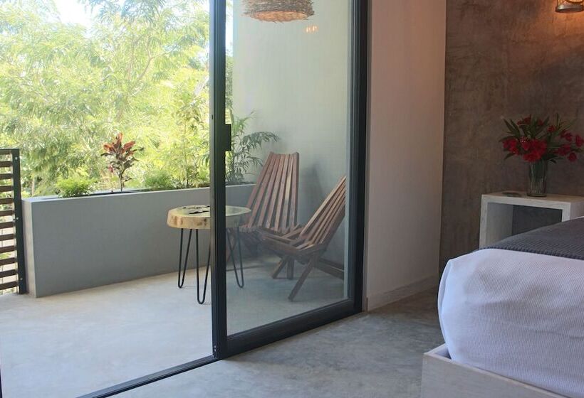 سوئیت با تخت بزرگ, Little Gem Hotel Tulum La Veleta