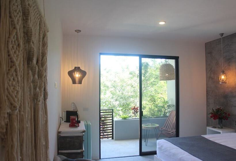 سوئیت با تخت بزرگ, Little Gem Hotel Tulum La Veleta