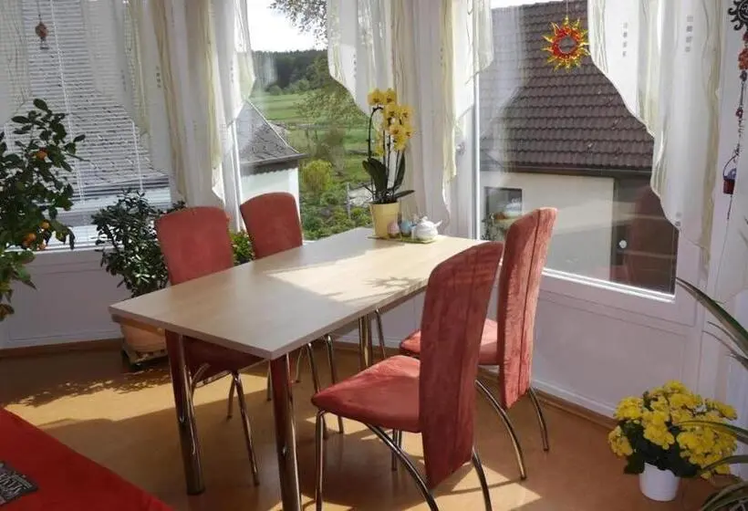 １ベッドルームアパートメント, Gertis Blumenhof Privatzimmer, Ferienwohnung