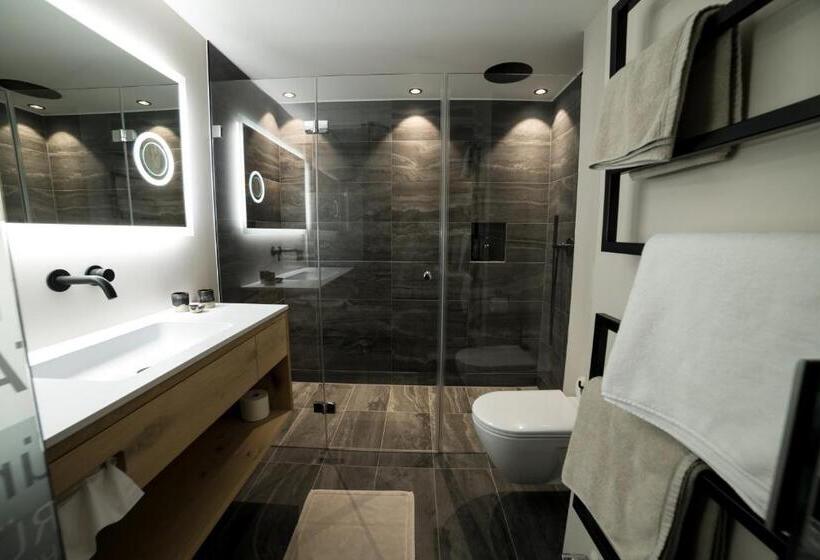 غرفة قياسية مزوَّدة بشُرفة, Bradabella   Montafon