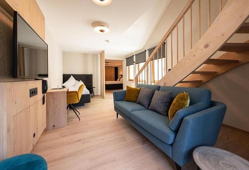 جناح عائلي, Bradabella   Montafon