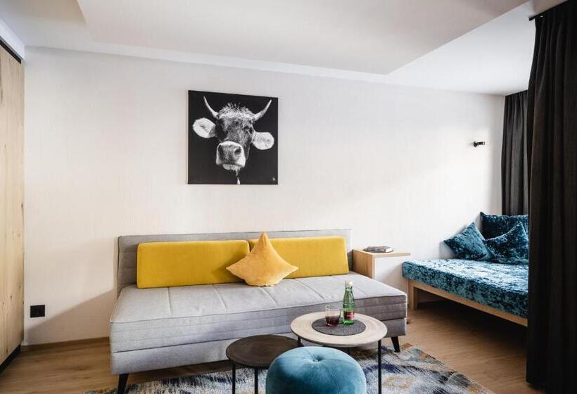 غرفة ديلوكس ثلاثية, Bradabella   Montafon