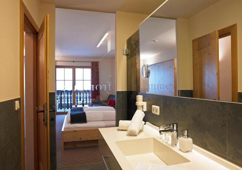 اتاق لوکس با بالکن, Garni Frommes