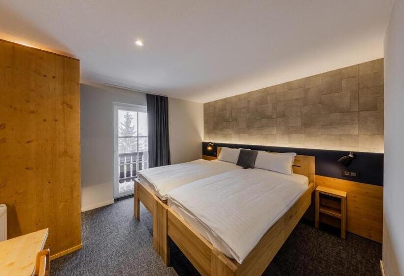 スタンダードルーム, Villars Lodge