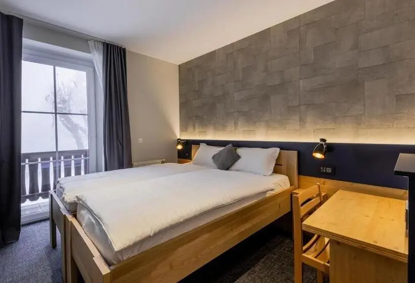 スーペリアファミリールーム, Villars Lodge