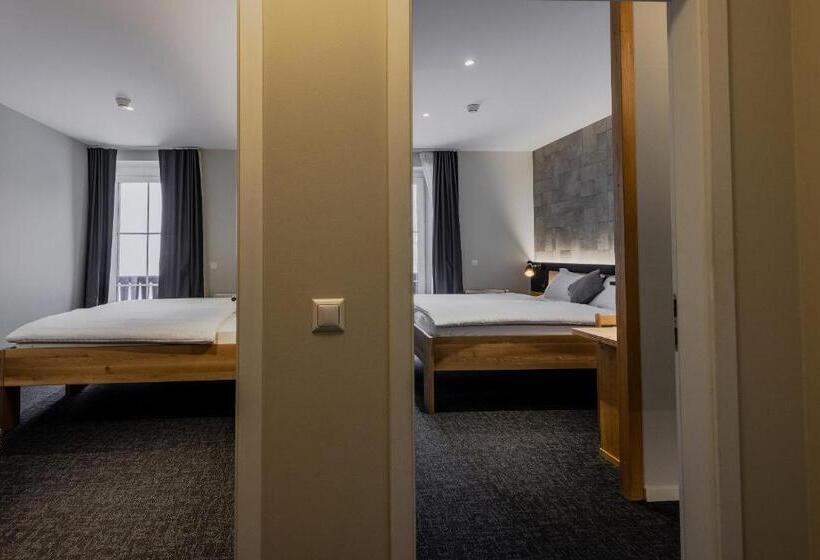 スーペリアファミリールーム, Villars Lodge