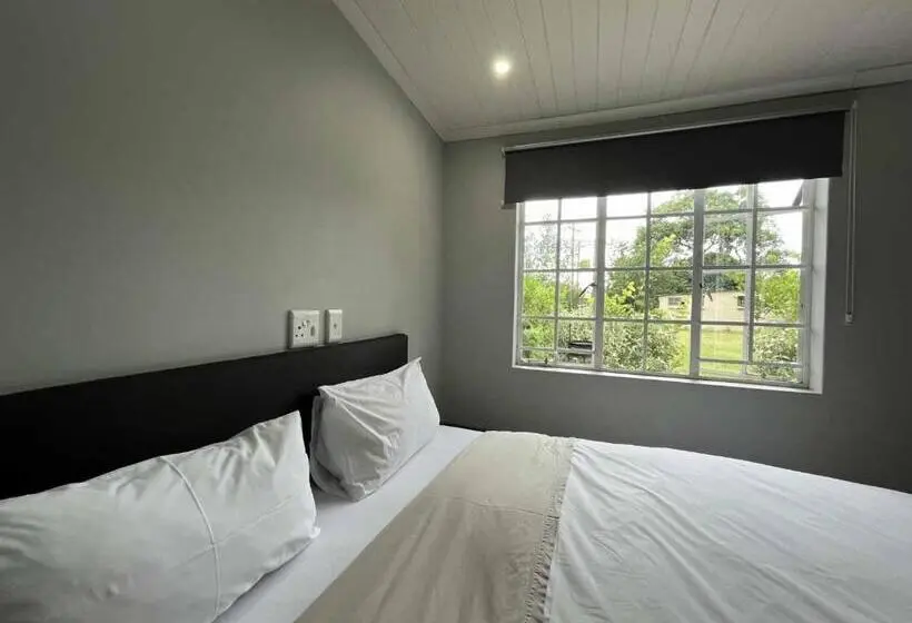スタンダードルーム, Halleria Self Catering