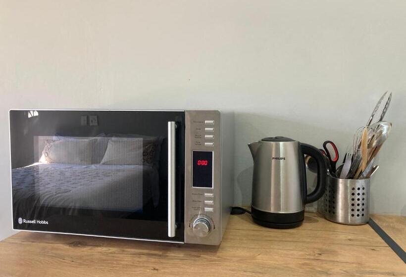 غرفة قياسية, Halleria Self Catering