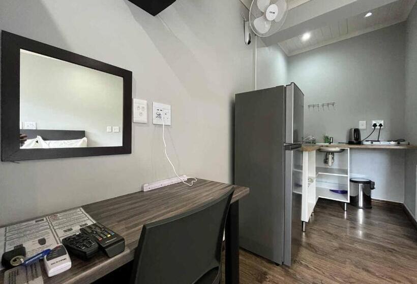 غرفة قياسية, Halleria Self Catering