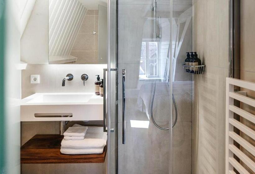 غرفة قياسية, Cozy Pillow