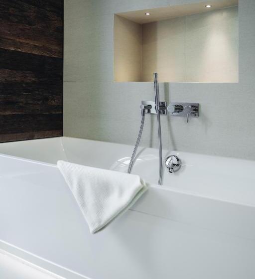 带阳台套房, Mooser