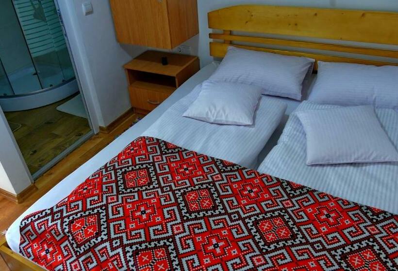 스탠다드 룸, Casa Papițu